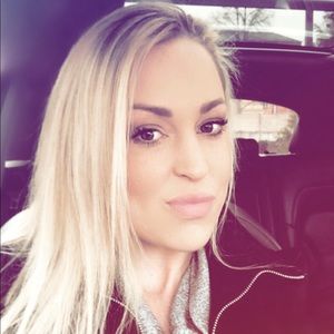 Meet your Posher, Tana